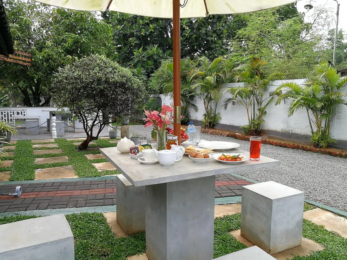 Yoho Escape Negombo Hotel Sri Lanka
