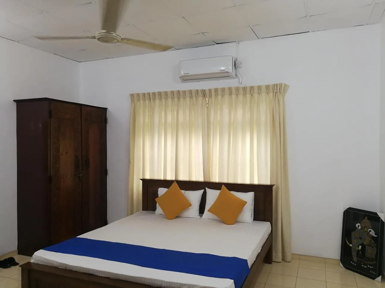 Gasthuis Yoho Escape Negombo Hotel