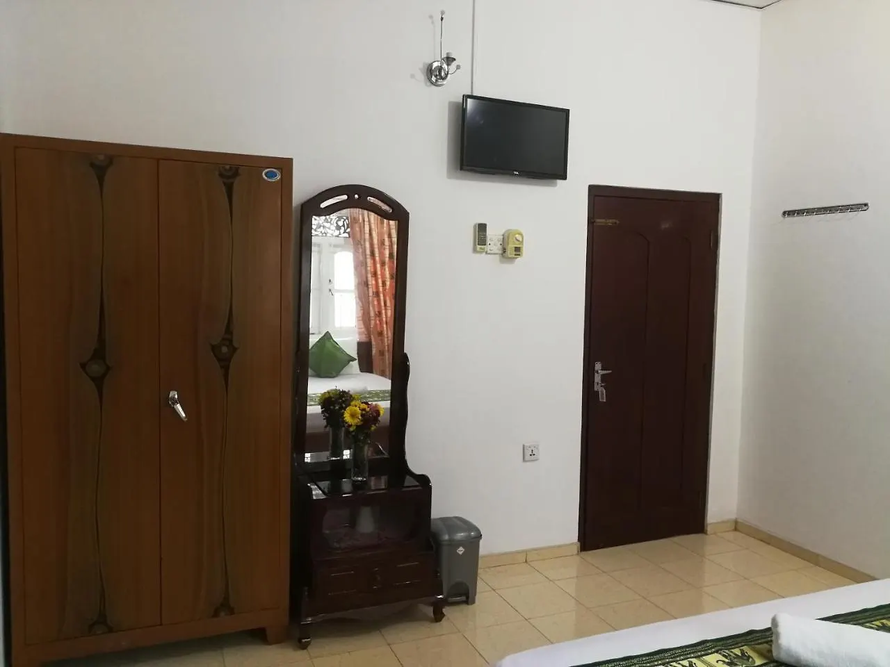 Yoho Escape Negombo Hotel Gasthuis